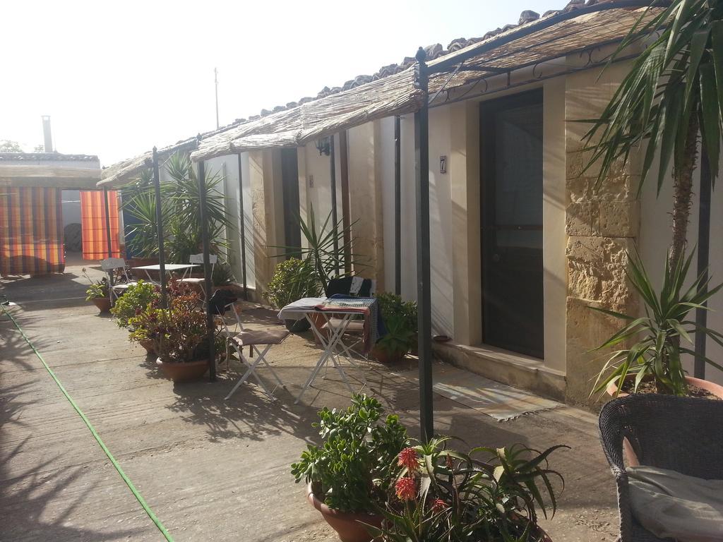 A Lumia Villa Noto Luaran gambar