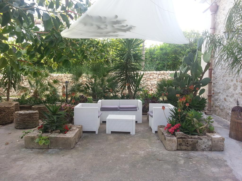 A Lumia Villa Noto Luaran gambar